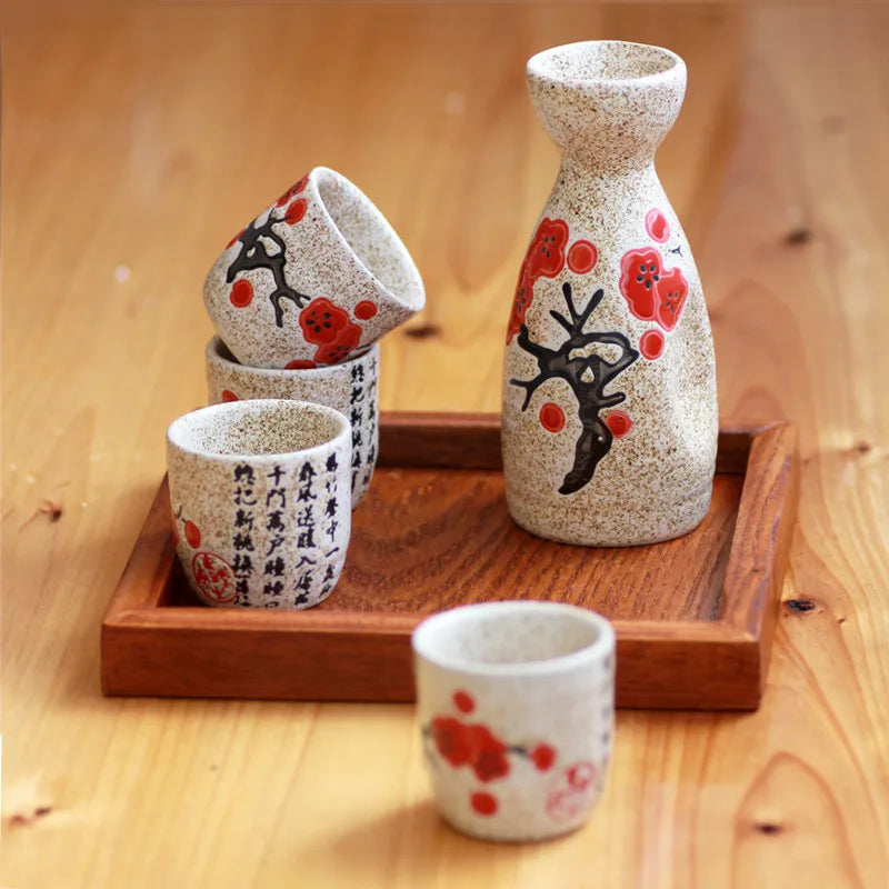 Colección Sakura: recipiente y tazas de sake.